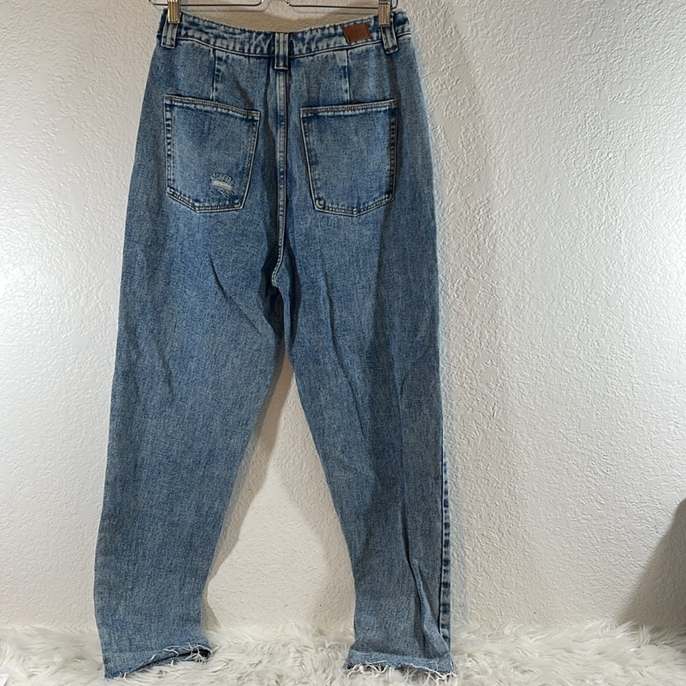 SIMPLE SOCIETY Paperbag Waist High-Waisted Button Fly Raw Hem Blue Denim Jeans 9 - Picture 4 of 10